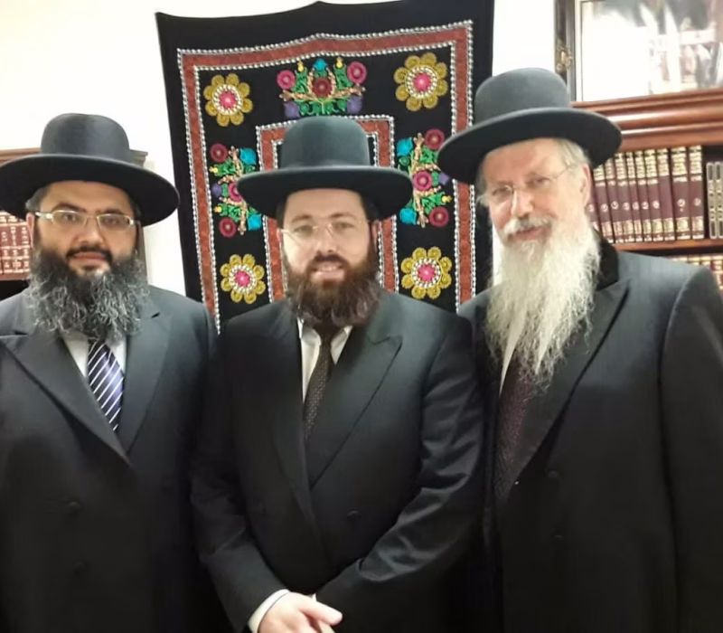 ffdd48_8b92e173b98a46b9ae70bc4dc2cba9a5~mv2 ffdd48_8b92e173b98a46b9ae70bc4dc2cba9a5~mv2